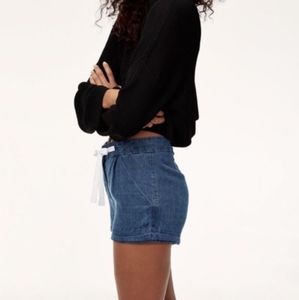 Wilfred Allegra short. Beige. Size 10.